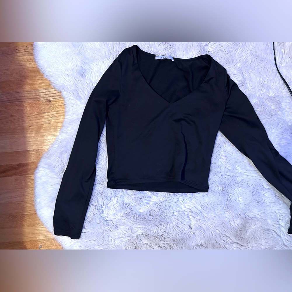 Long sleeve crop top